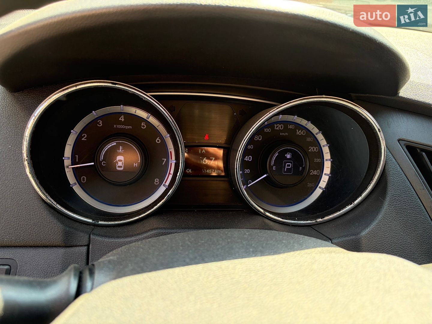 Hyundai Sonata 2013 VIN KMHEC41LBEA590958 фото оголошення 5 з 8