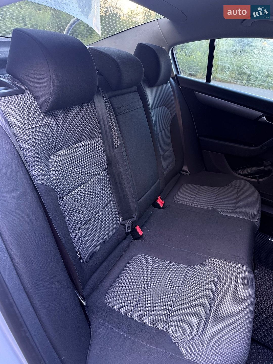 Volkswagen Passat 2011 VIN WVWZZZ3CZCP010470 фото оголошення 20 з 33
