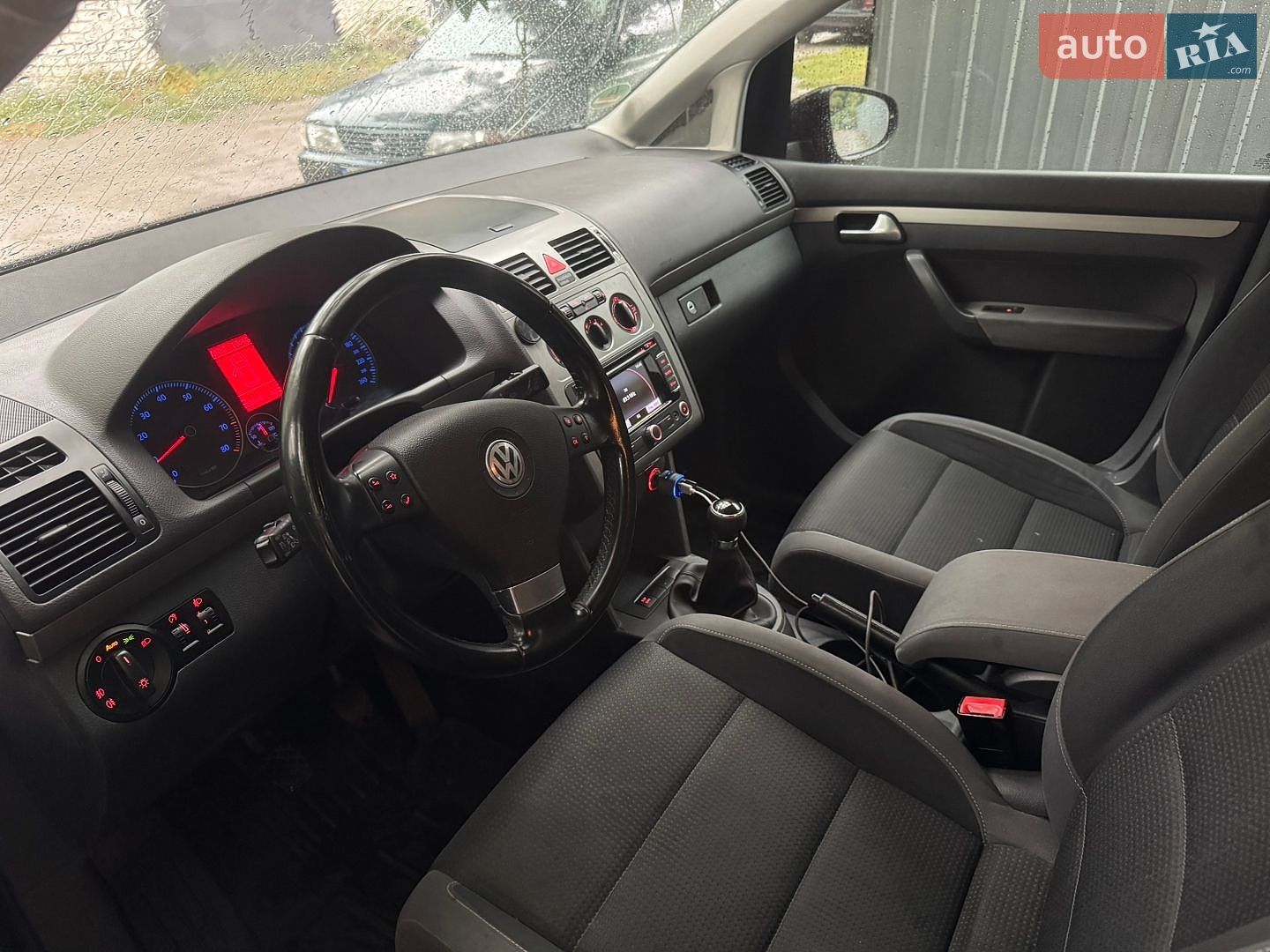 Volkswagen Touran 2009 VIN WVGZZZ1TZAW010307 фото оголошення 9 з 12