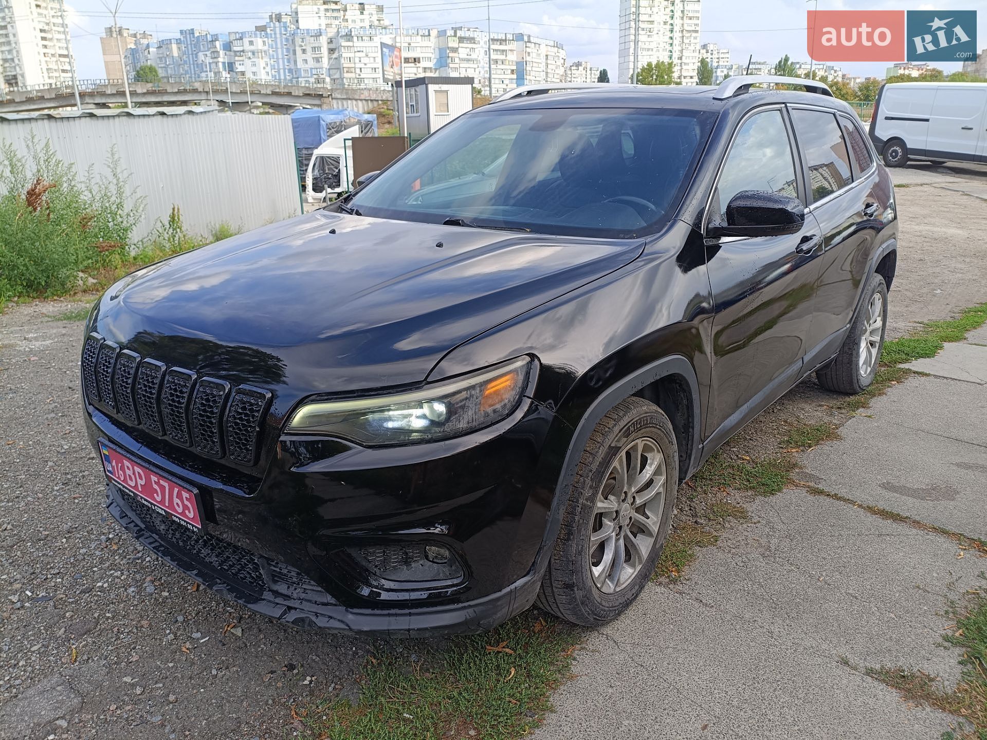Jeep Cherokee 2019 VIN 1C4PJLLBXKD340682 фото оголошення 7 з 9
