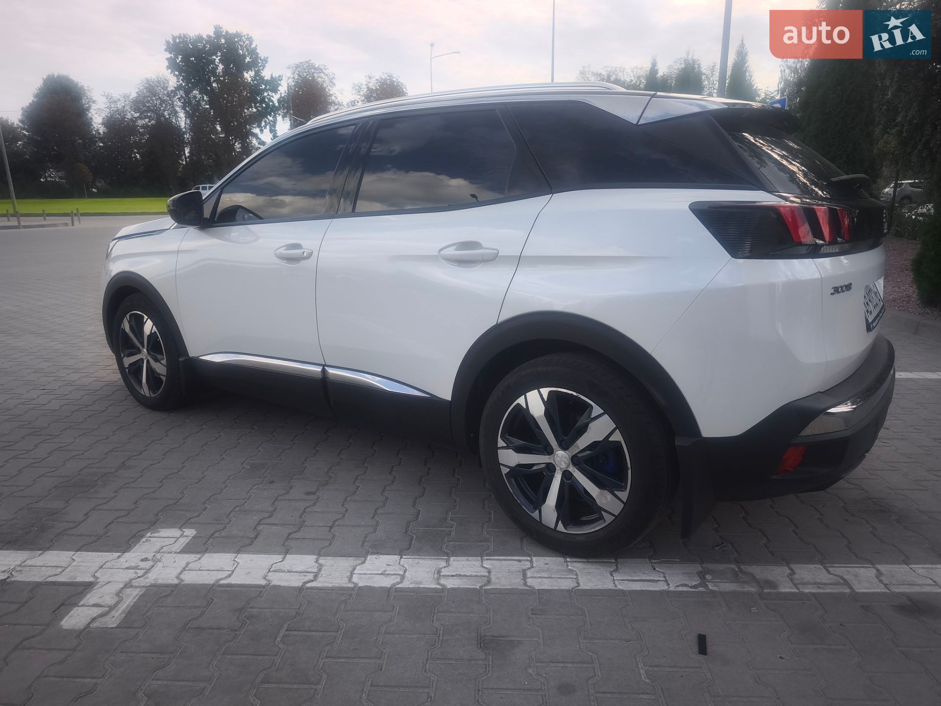 Peugeot 3008 2017 VIN VF3MJAHXVHS220555 фото оголошення 8 з 27