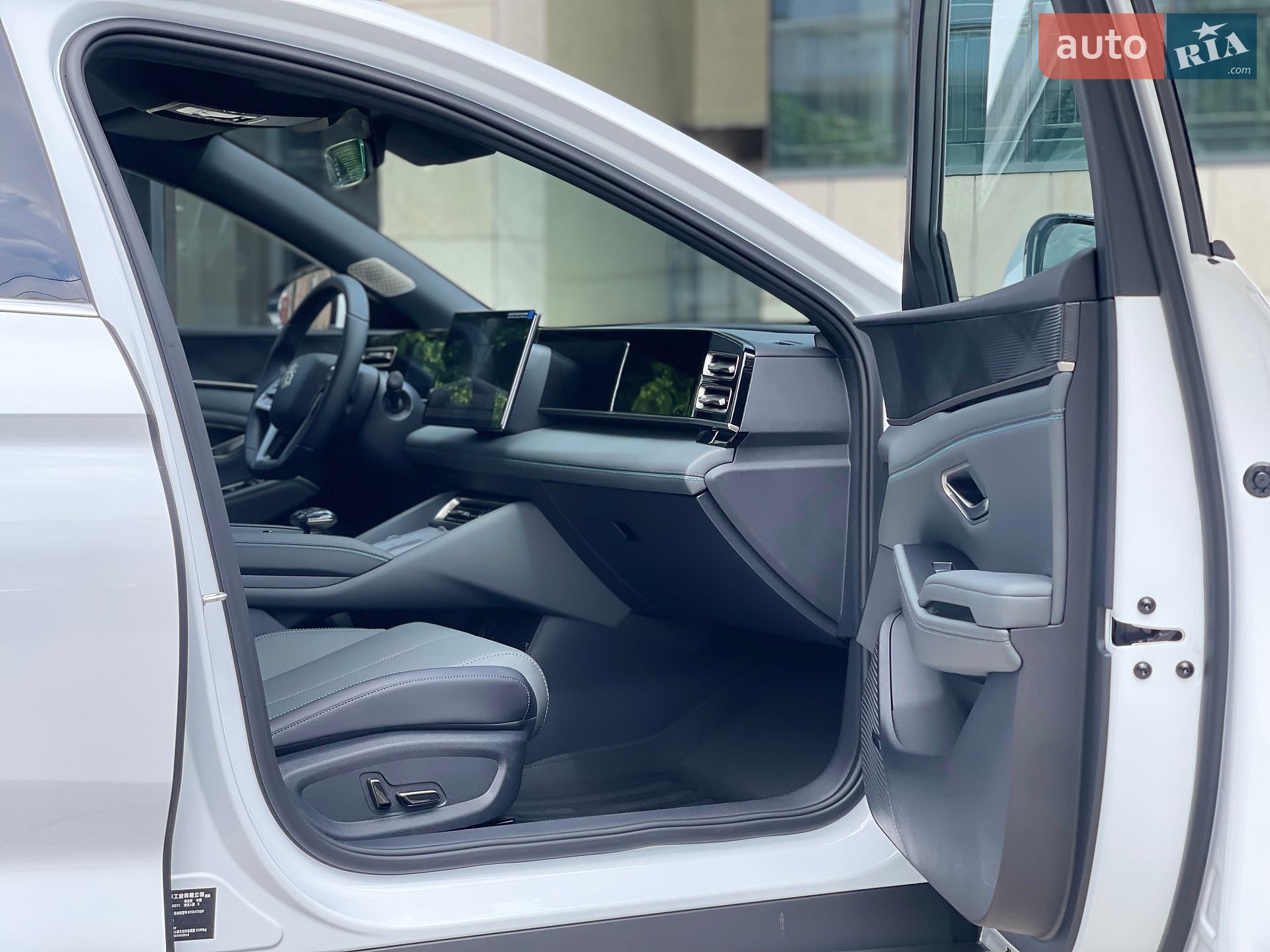 BYD Qin L 2025 VIN LC0C76C45S4058844 фото оголошення 7 з 11