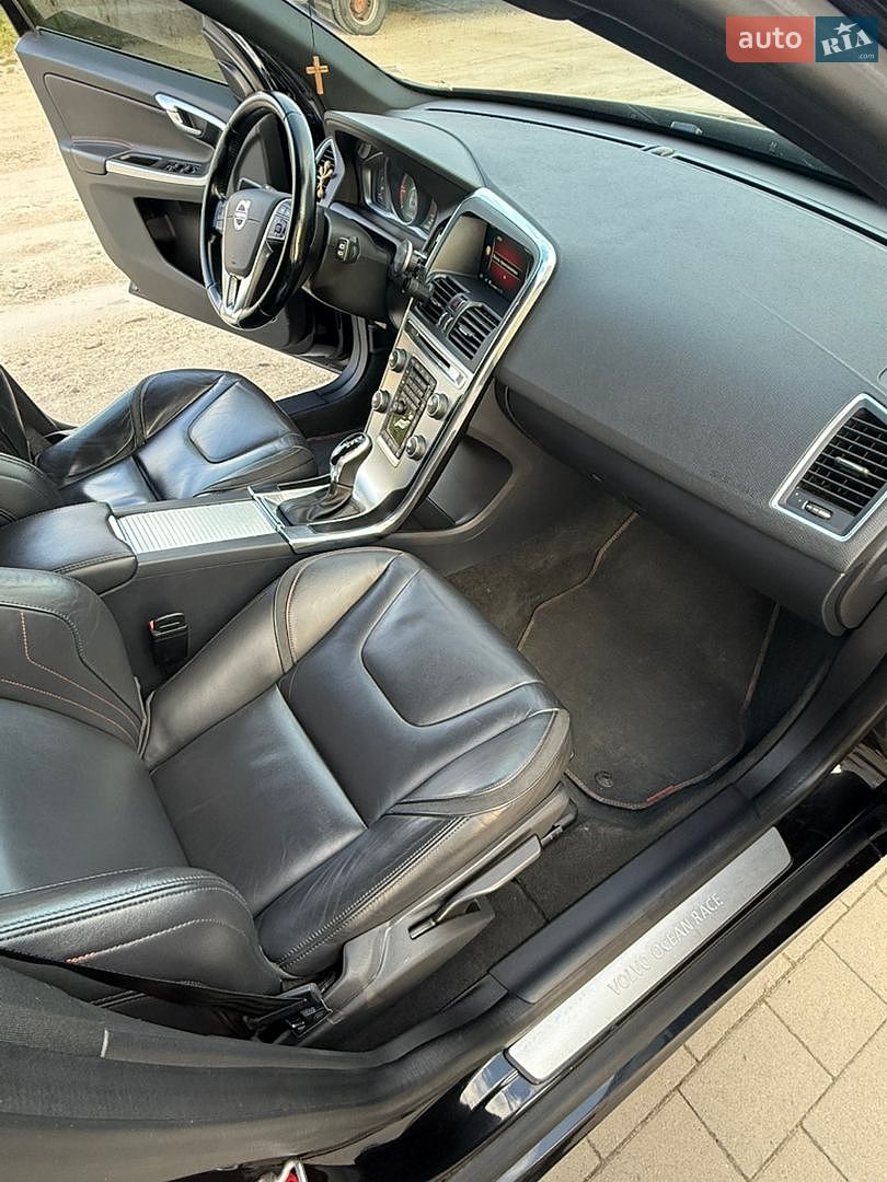 Volvo Xc60 2016 VIN YV1DZA8CDG2919034 фото оголошення 9 з 12