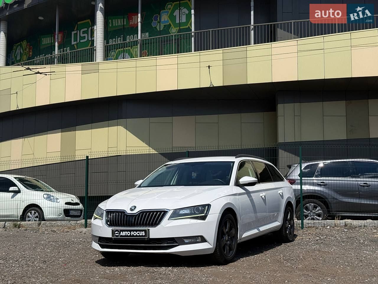 Skoda Superb 2016 VIN TMBLJ7NP8H7027264 фото оголошення 4 з 27