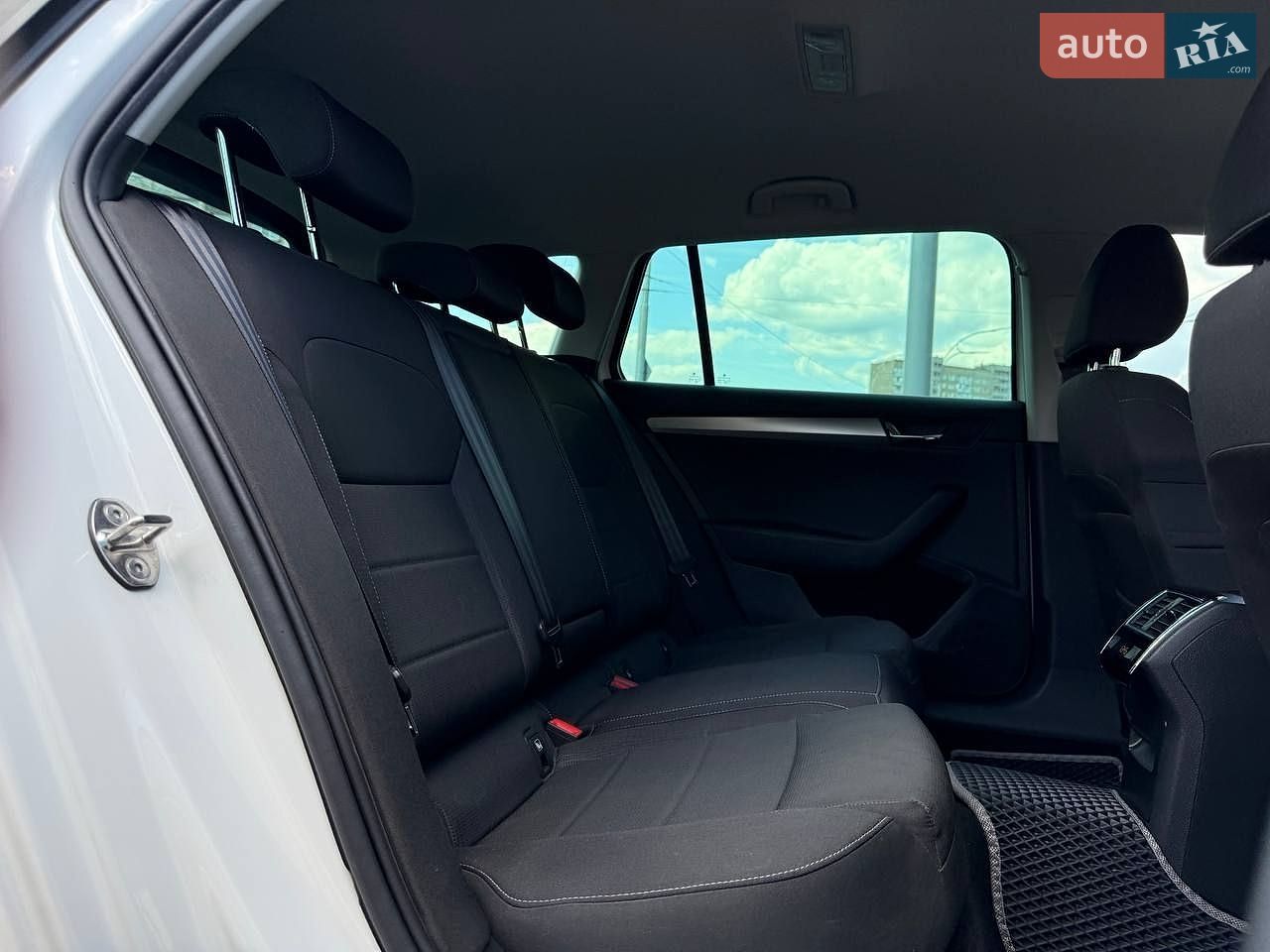 Skoda Superb 2016 VIN TMBLJ7NP8H7027264 фото оголошення 11 з 27
