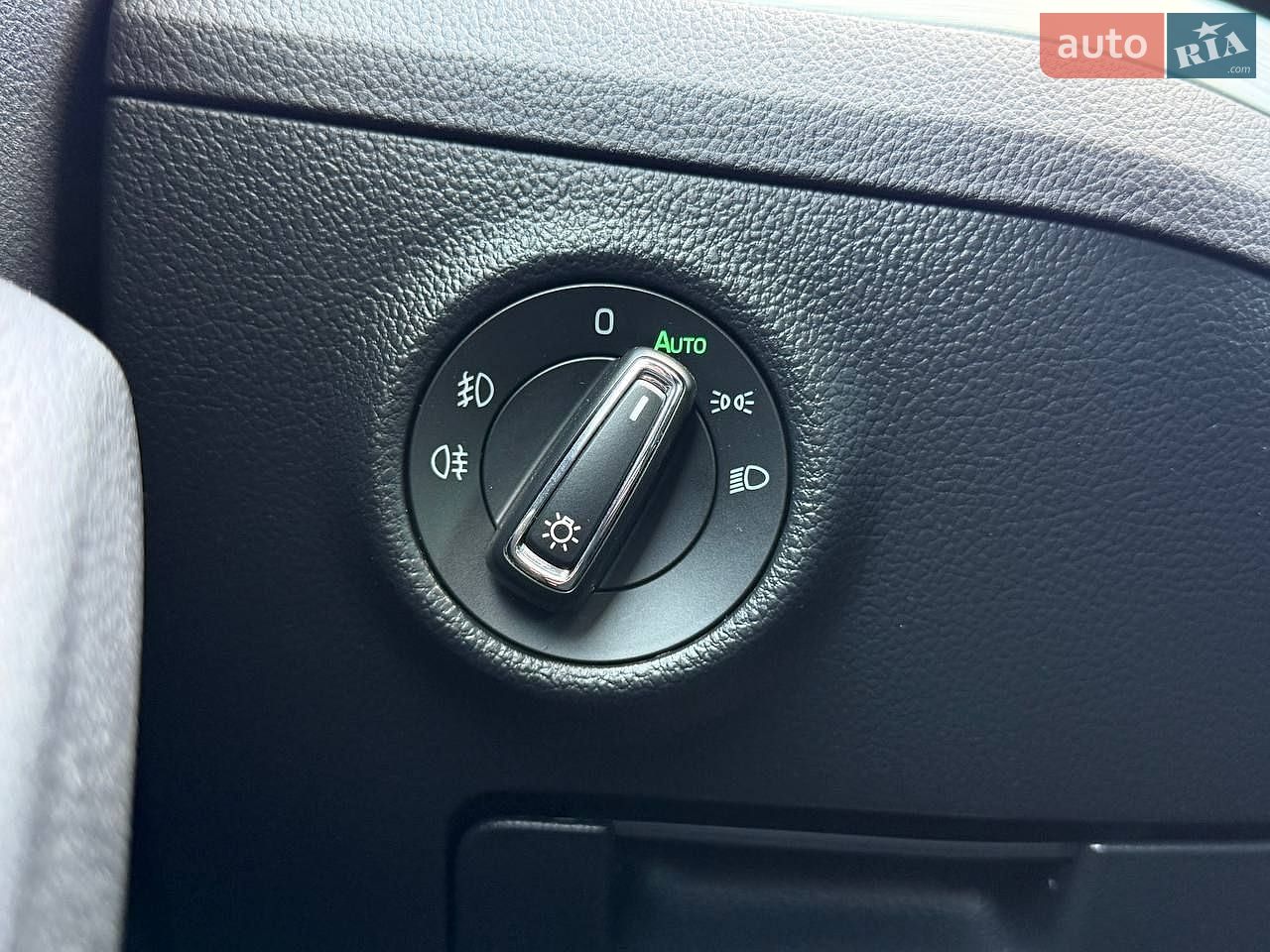 Skoda Superb 2016 VIN TMBLJ7NP8H7027264 фото оголошення 17 з 27