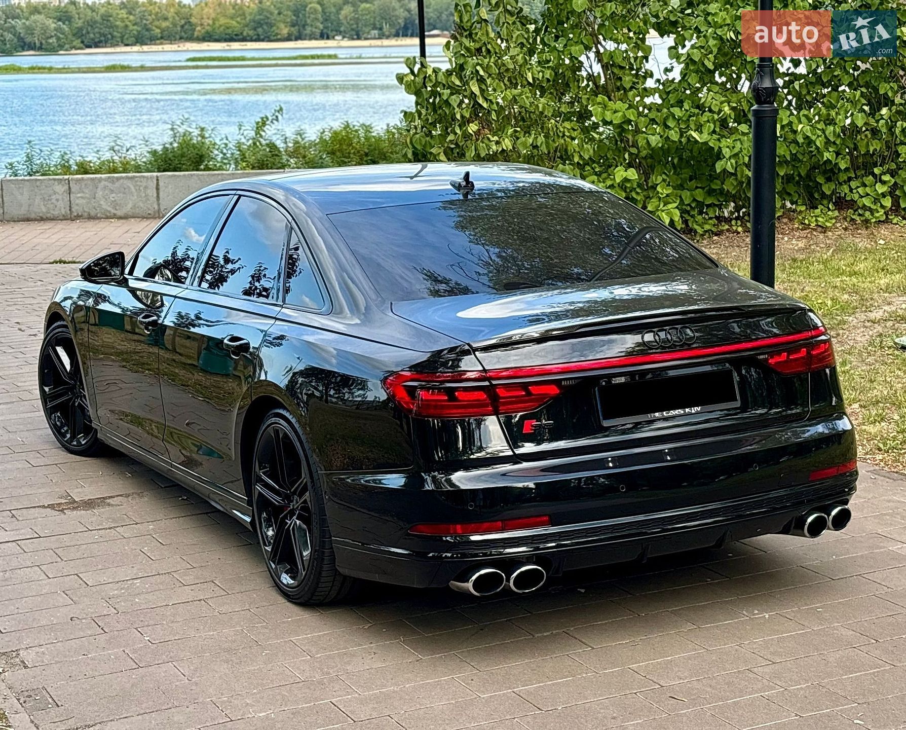 Audi S8 2021 VIN WAUZZZF80MN023475 фото оголошення 18 з 42