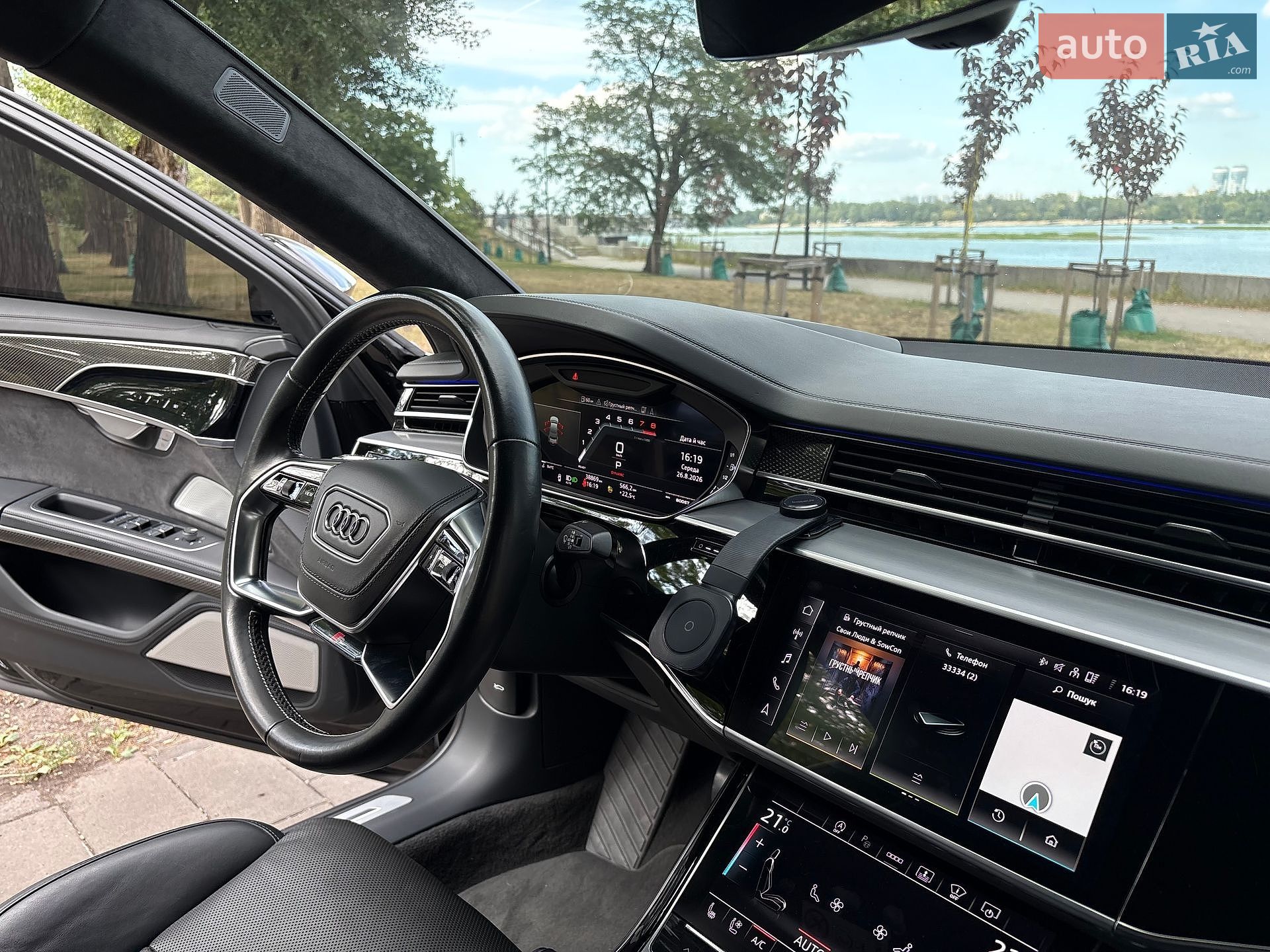 Audi S8 2021 VIN WAUZZZF80MN023475 фото оголошення 28 з 42