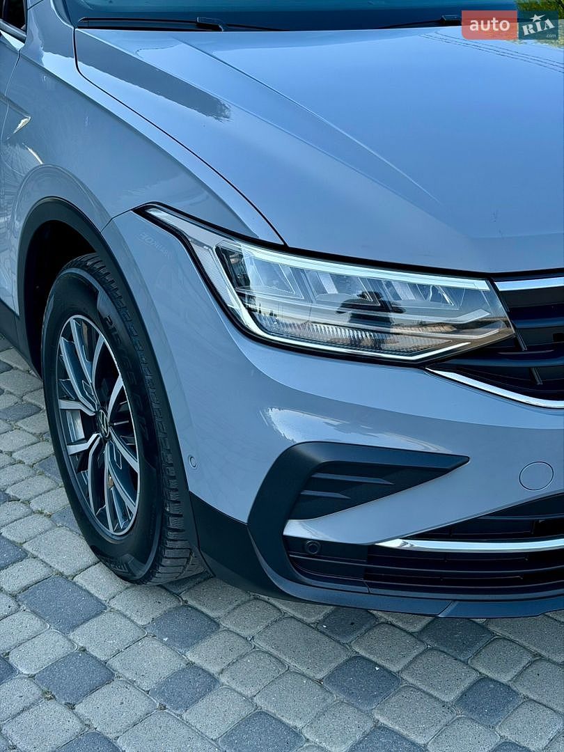 Volkswagen Tiguan 2021 VIN WVGZZZ5NZMW561970 фото оголошення 100 з 112