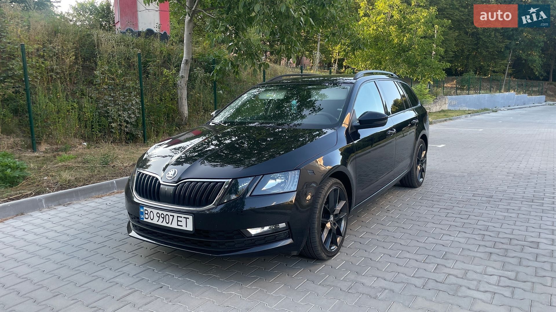 Skoda Octavia 2018 VIN TMBJJ7NE5K0111256 фото оголошення 3 з 37