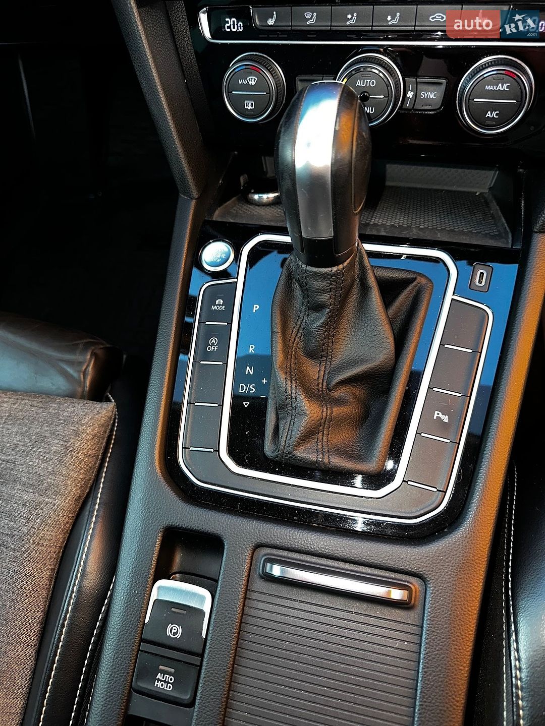Volkswagen Passat Alltrack 2020 VIN WVWZZZ3CZLE089124 фото оголошення 43 з 60