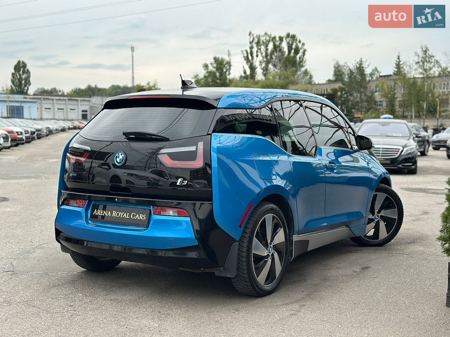 BMW I3 2017 VIN WBY1Z6C3XHV949538 фото оголошення 2 з 32
