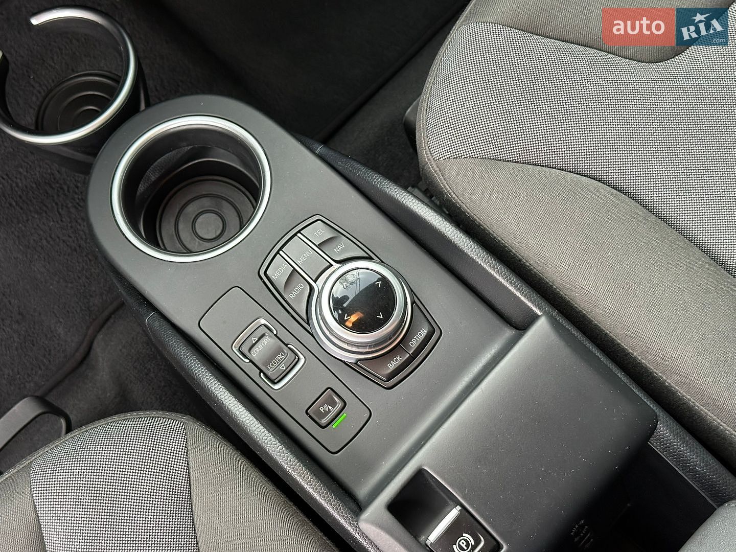 BMW I3 2017 VIN WBY1Z6C3XHV949538 фото оголошення 29 з 32