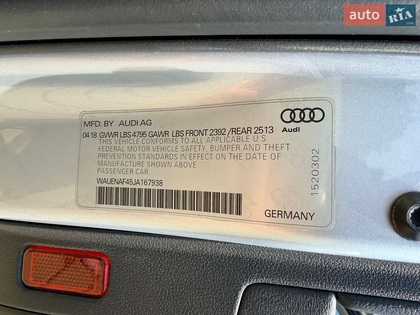 Audi A4 2018 VIN WAUENAF45JA167938 фото оголошення 30 з 32