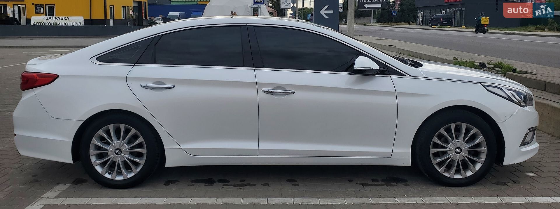 Hyundai Sonata 2014 VIN KMHE341DBFA045302 фото оголошення 8 з 14