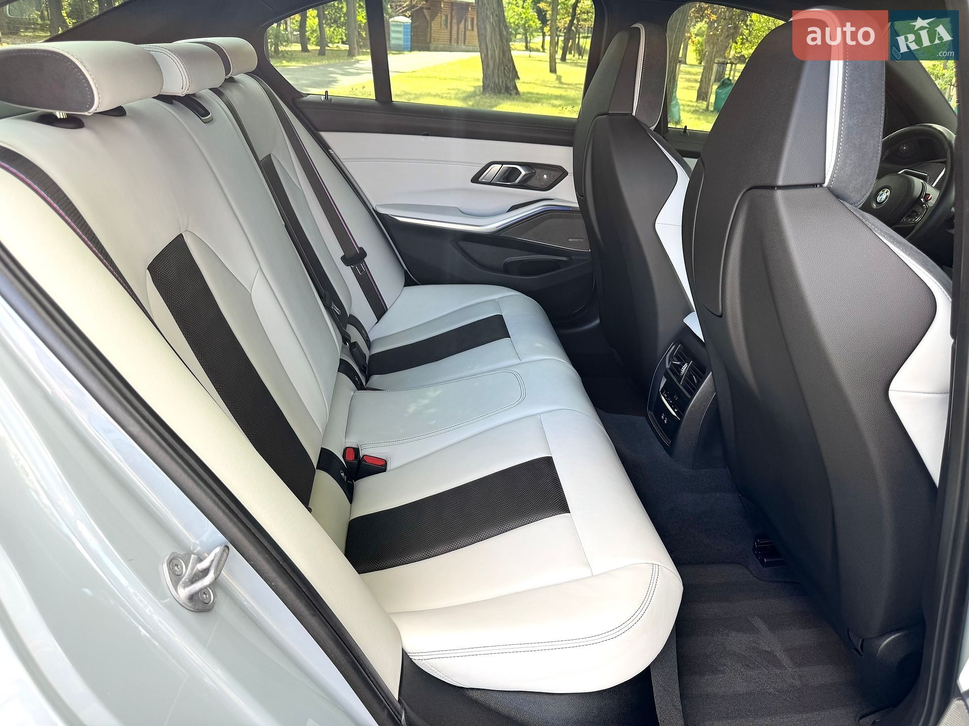 BMW M3 2022 VIN WBS41AY070FM65826 фото оголошення 30 з 41