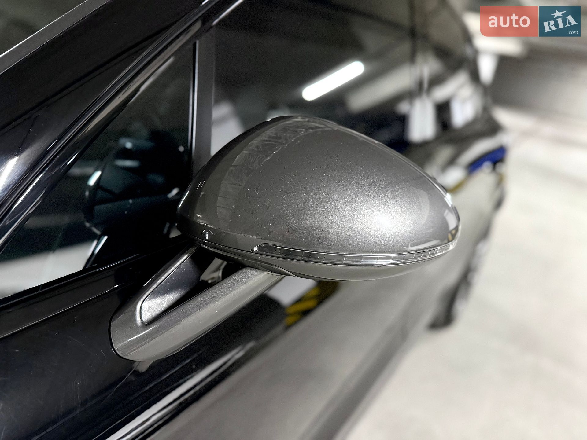 Porsche Macan 2022 VIN WP1ZZZ95ZPLB06667 фото оголошення 7 з 43