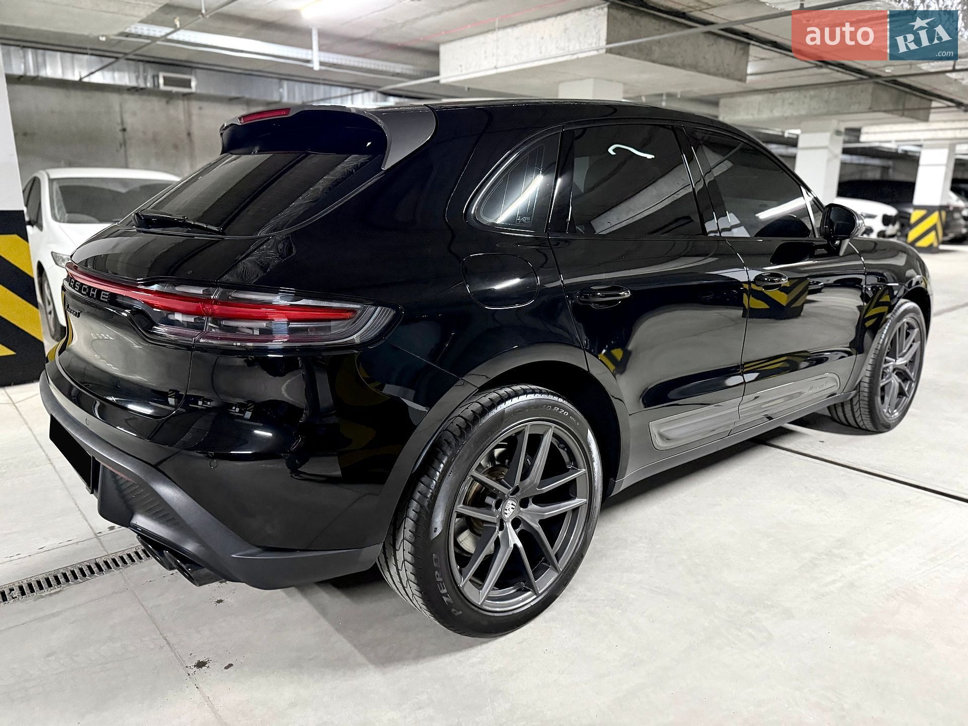 Porsche Macan 2022 VIN WP1ZZZ95ZPLB06667 фото оголошення 16 з 43