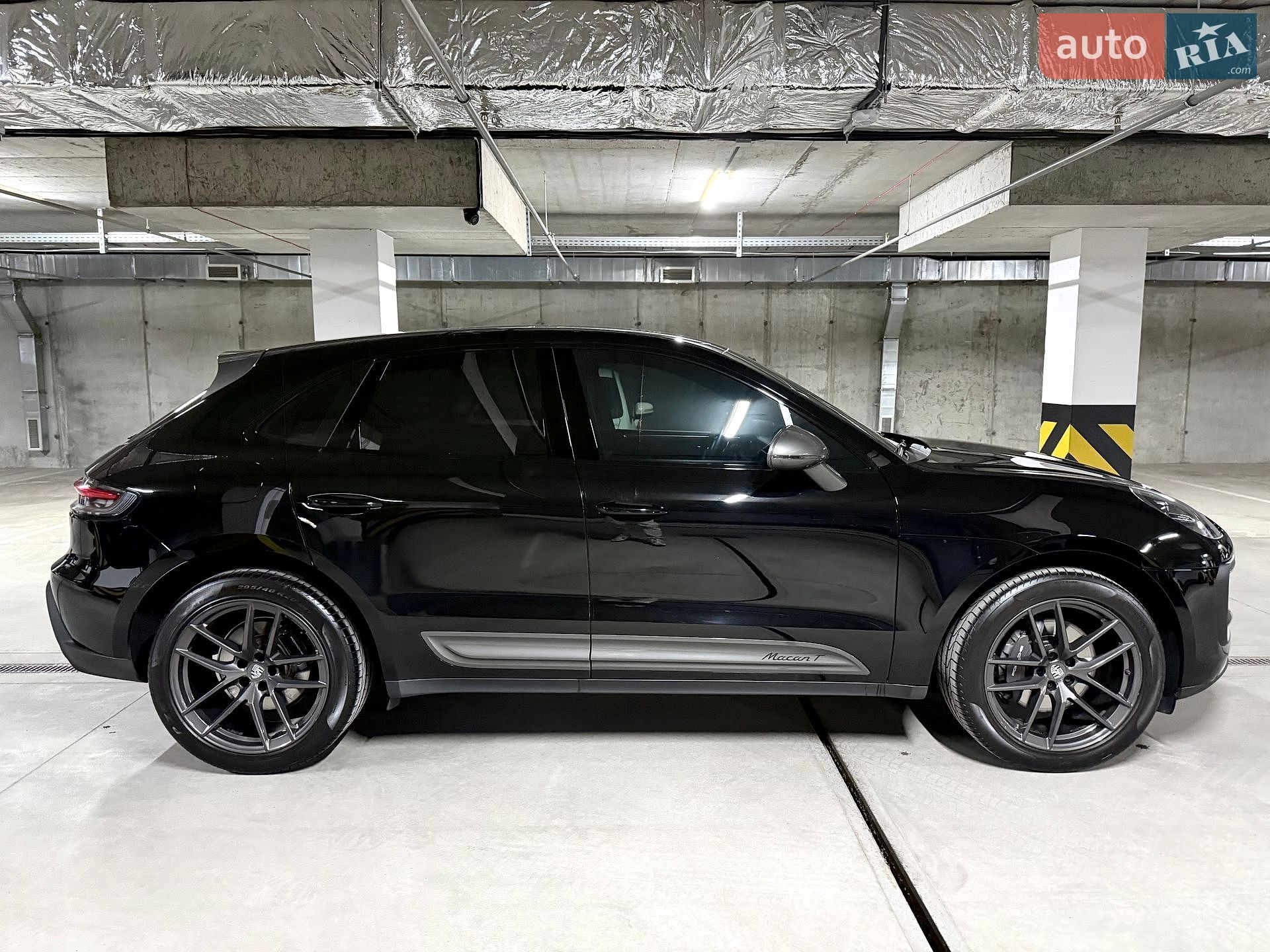 Porsche Macan 2022 VIN WP1ZZZ95ZPLB06667 фото оголошення 17 з 43