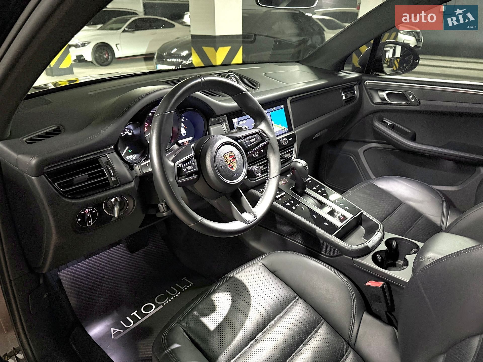 Porsche Macan 2022 VIN WP1ZZZ95ZPLB06667 фото оголошення 25 з 43