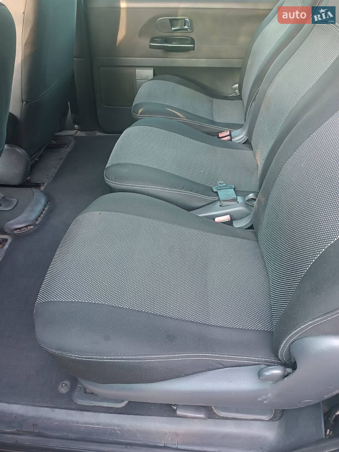 Volkswagen Sharan 2003 VIN WVWZZZ7MZ3V047066 фото оголошення 17 з 22