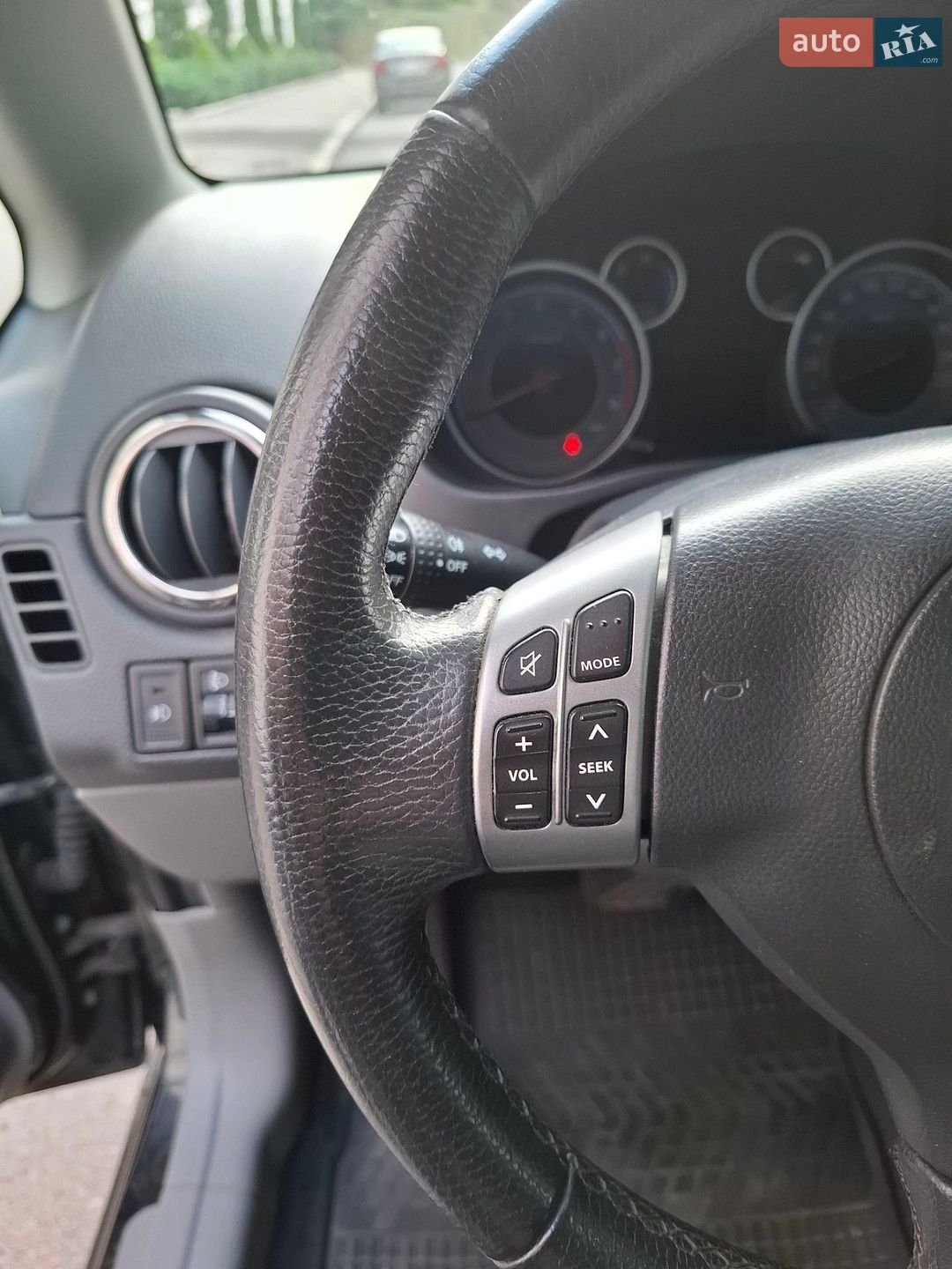 Suzuki SX4 2012 VIN TSMEYA21S00697379 фото оголошення 13 з 37