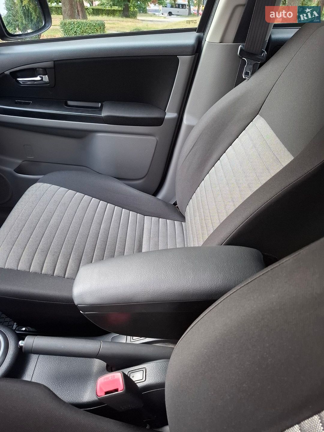 Suzuki SX4 2012 VIN TSMEYA21S00697379 фото оголошення 19 з 37
