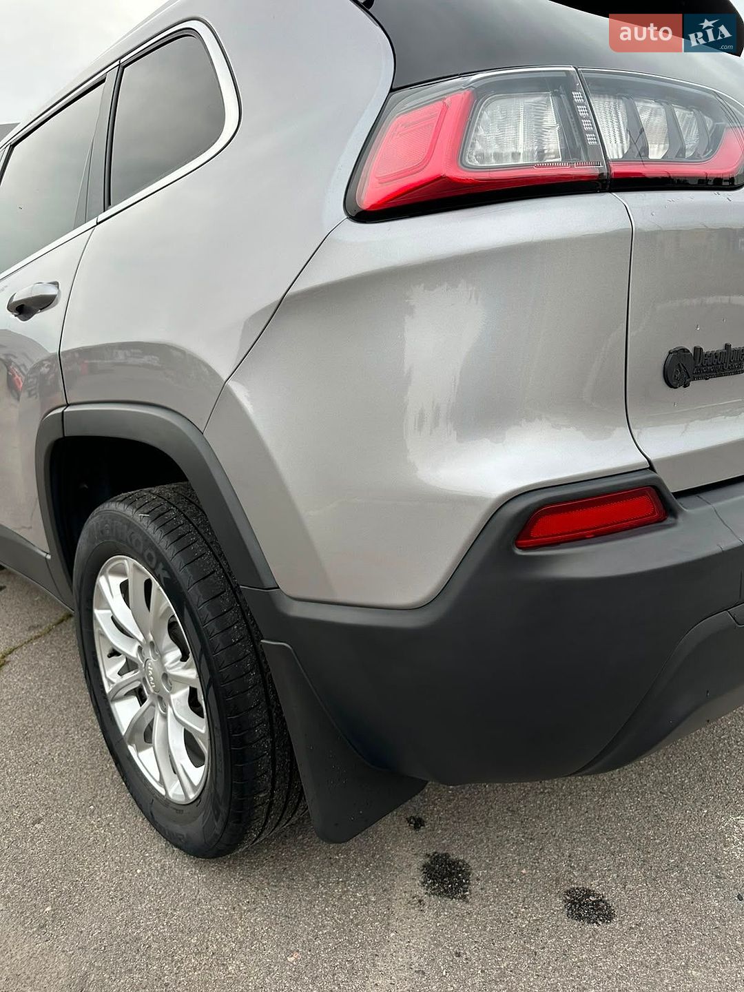 Jeep Cherokee 2019 VIN 1C4PJLCB7KD242600 фото оголошення 15 з 32