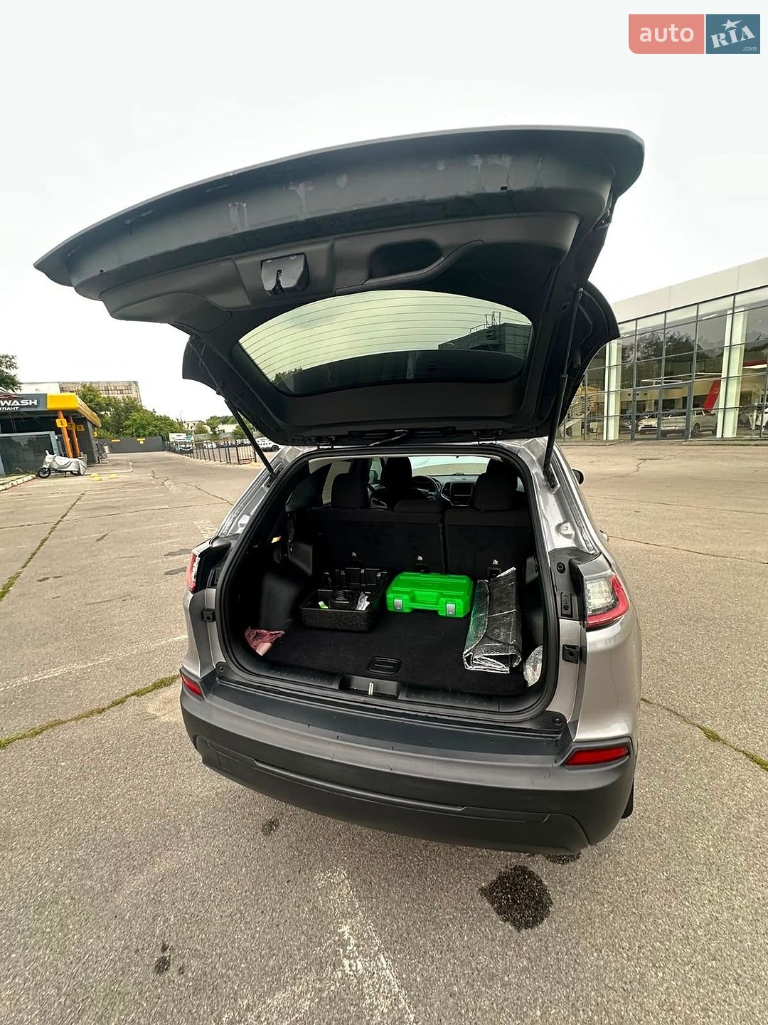 Jeep Cherokee 2019 VIN 1C4PJLCB7KD242600 фото оголошення 26 з 32