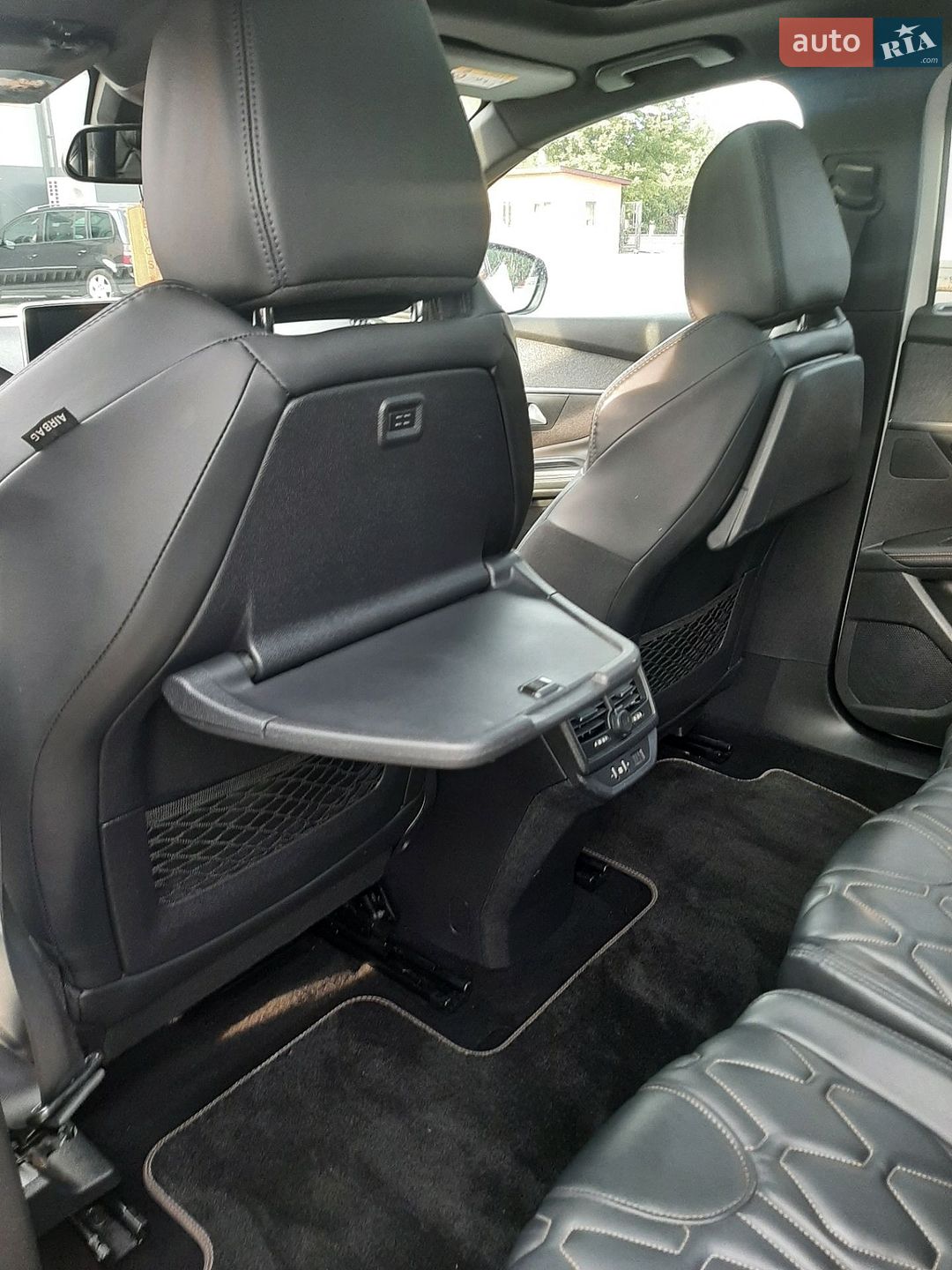 Peugeot 5008 2017 VIN VF3MCBHXWHL026380 фото оголошення 34 з 44