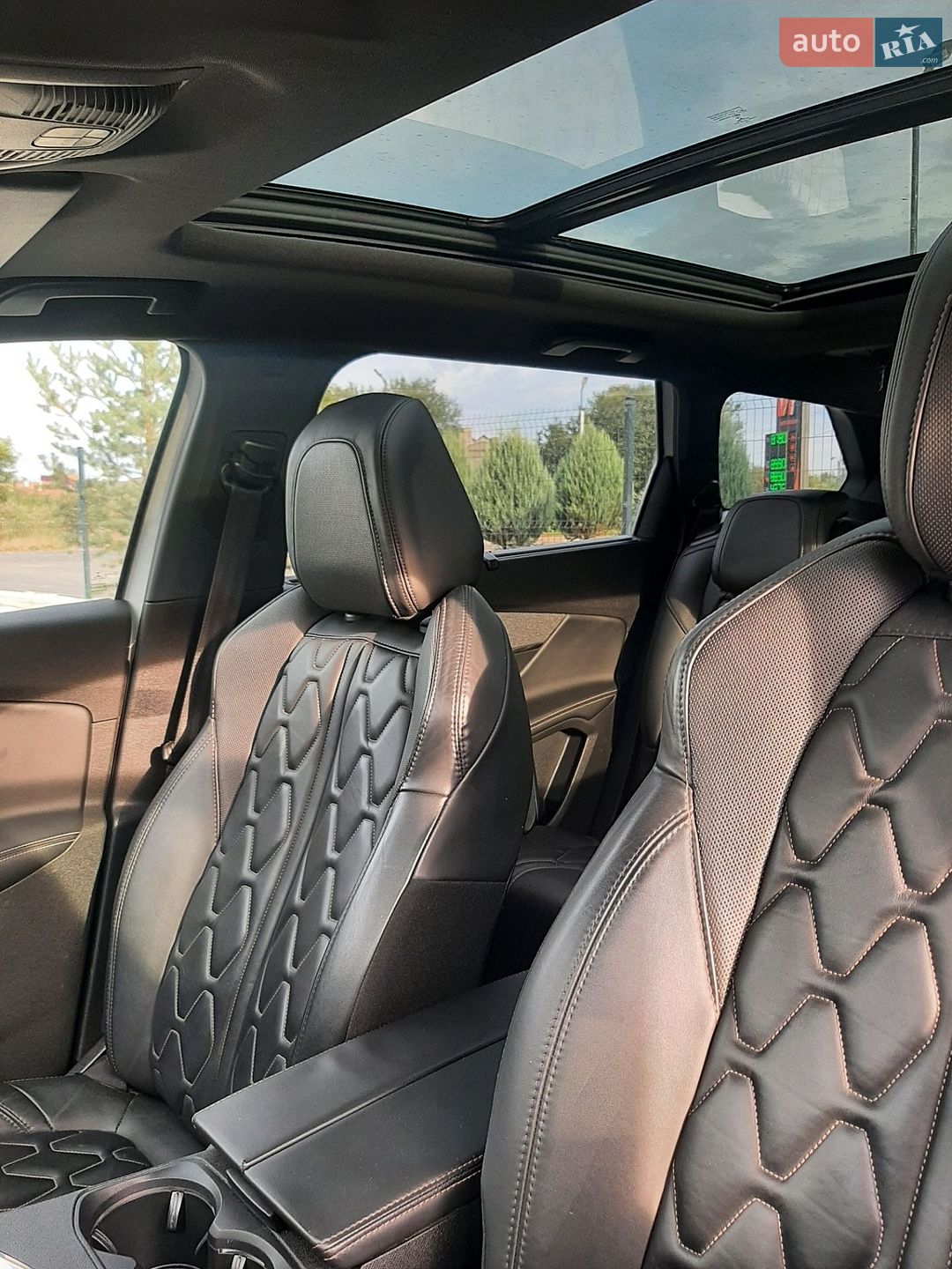 Peugeot 5008 2017 VIN VF3MCBHXWHL026380 фото оголошення 43 з 44
