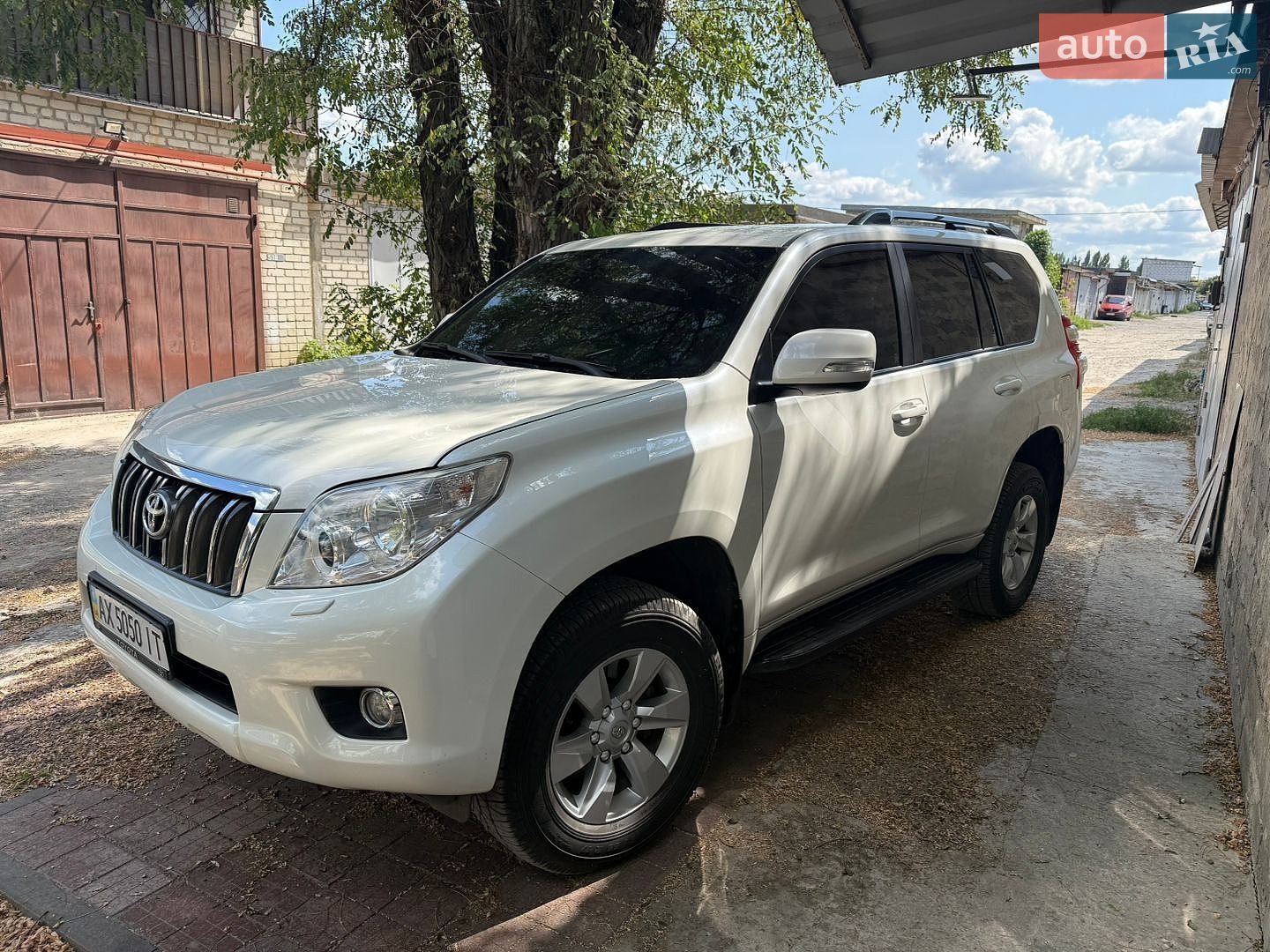 Toyota Land Cruiser Prado 2013 VIN JTEBH3FJ00K108072 фото оголошення 3 з 35