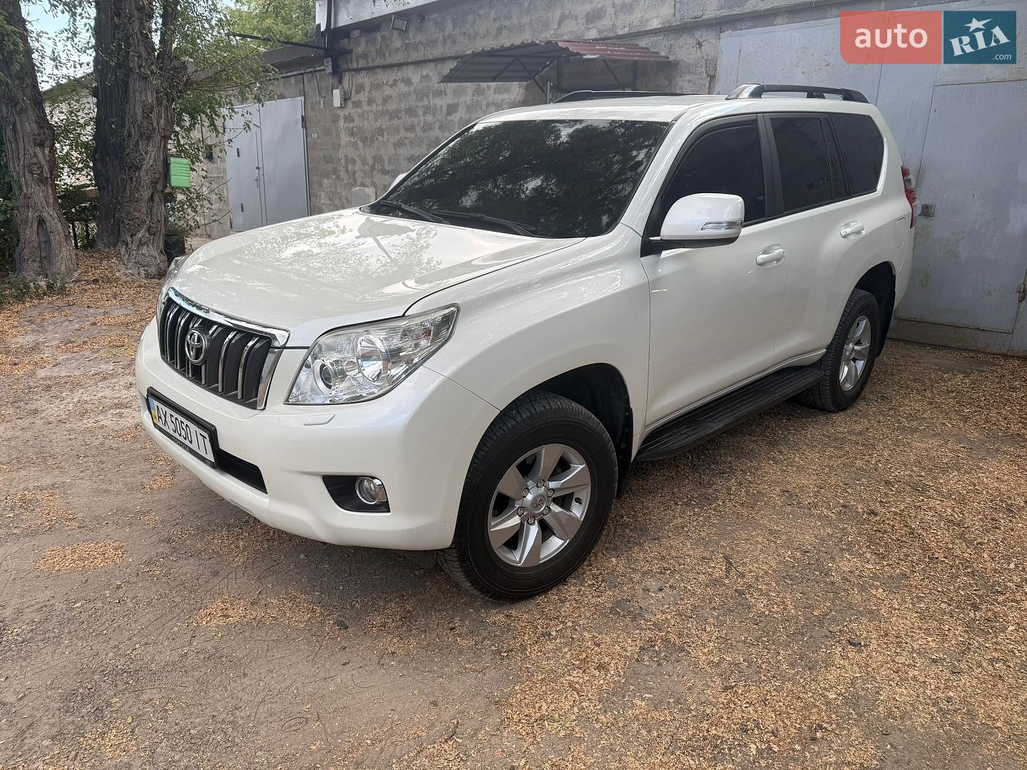 Toyota Land Cruiser Prado 2013 VIN JTEBH3FJ00K108072 фото оголошення 4 з 35