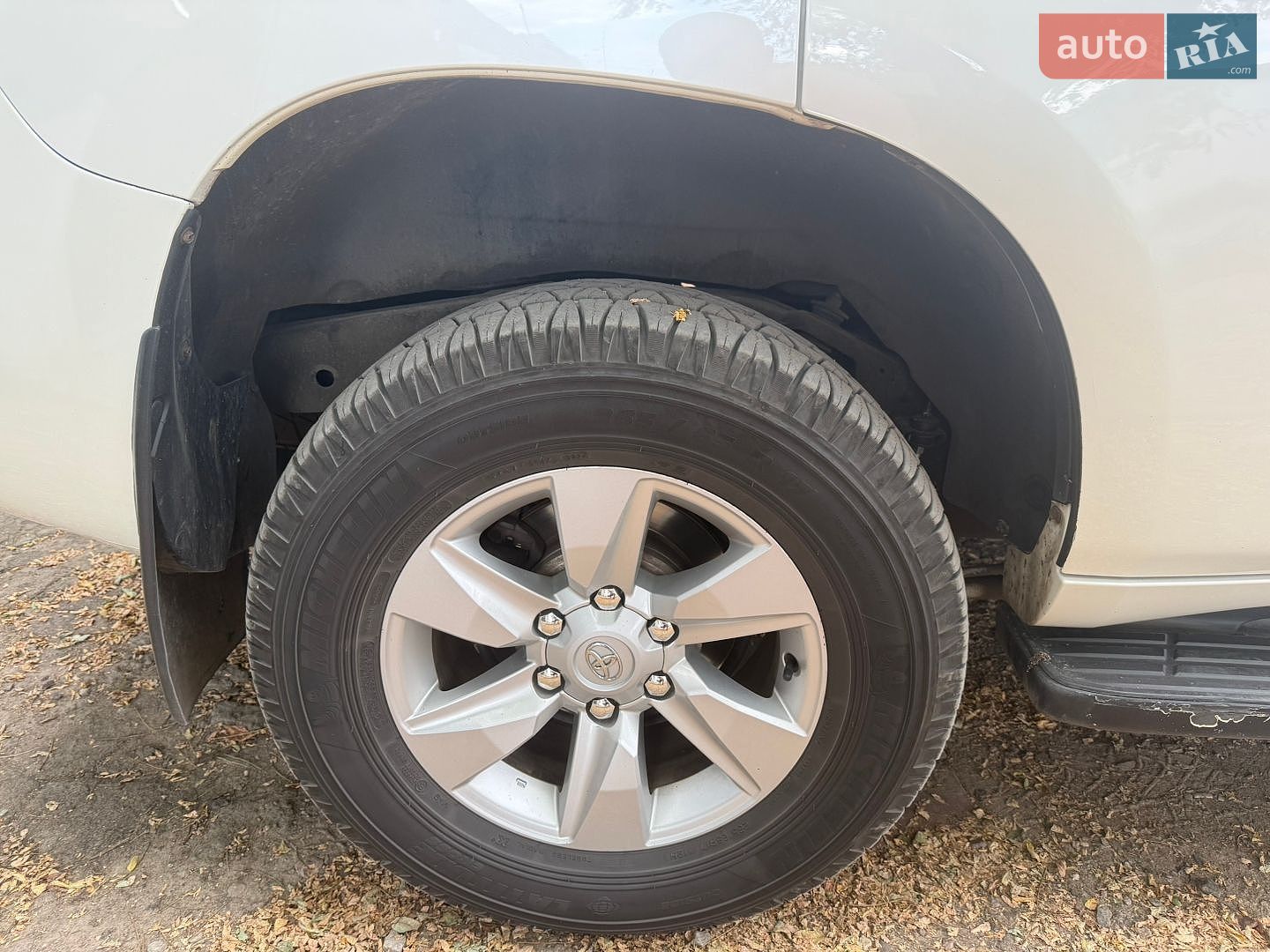 Toyota Land Cruiser Prado 2013 VIN JTEBH3FJ00K108072 фото оголошення 17 з 35
