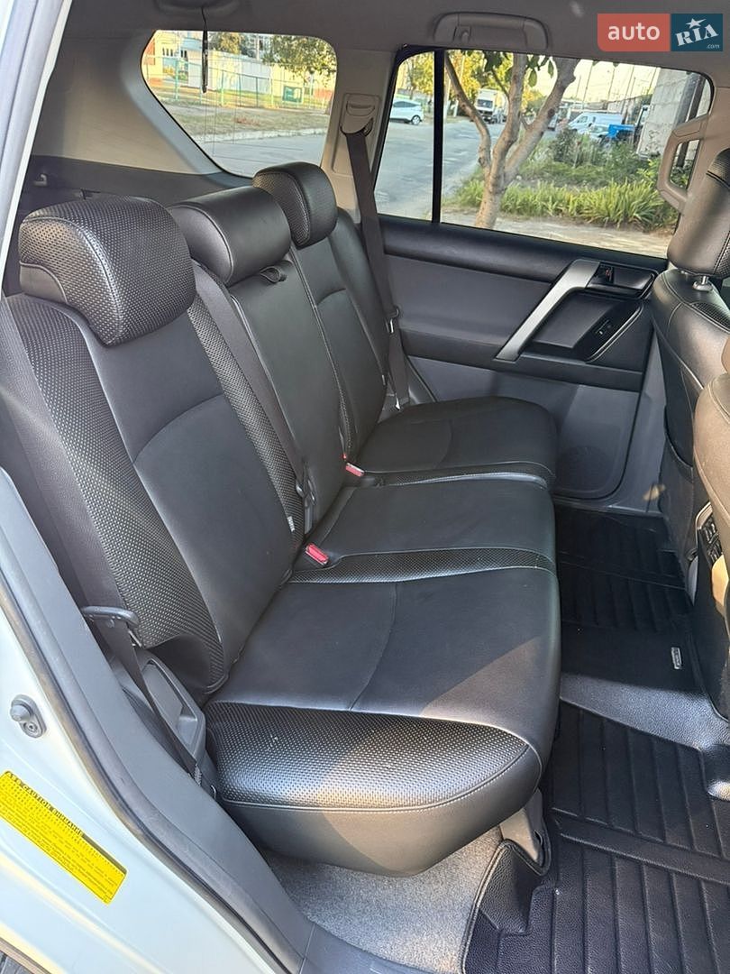 Toyota Land Cruiser Prado 2013 VIN JTEBH3FJ00K108072 фото оголошення 23 з 35