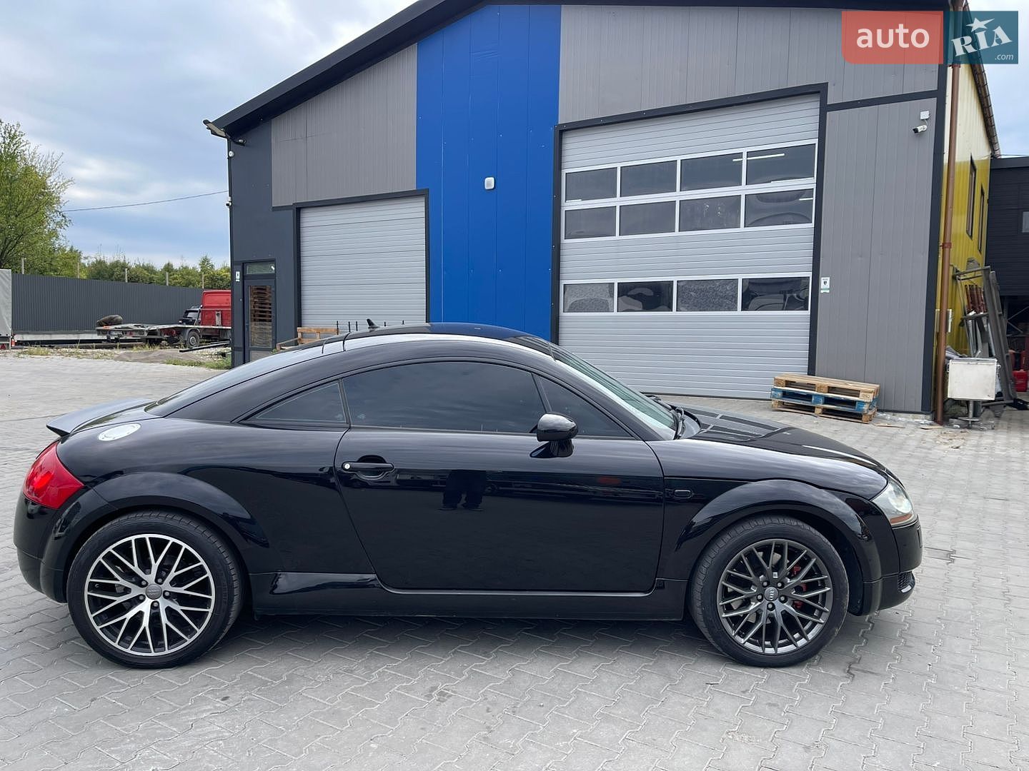 Audi TT 2000 VIN TRUUC28N5Y1055544 фото оголошення 4 з 25