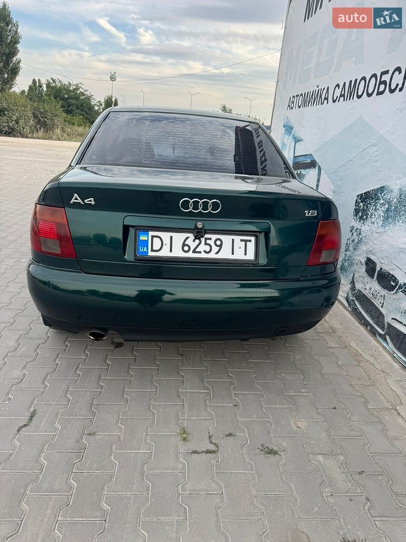 Audi A4 1995 VIN WAUZZZ8DZTA062498 фото оголошення 2 з 5