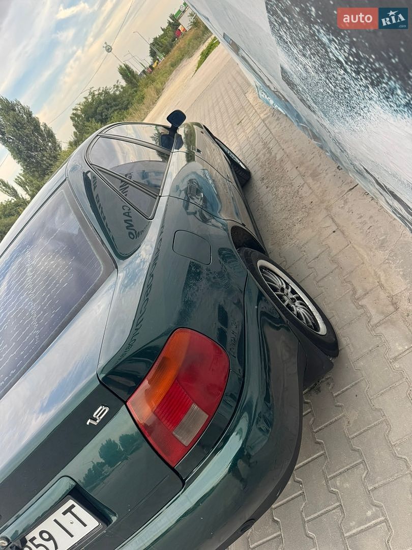 Audi A4 1995 VIN WAUZZZ8DZTA062498 фото оголошення 3 з 5