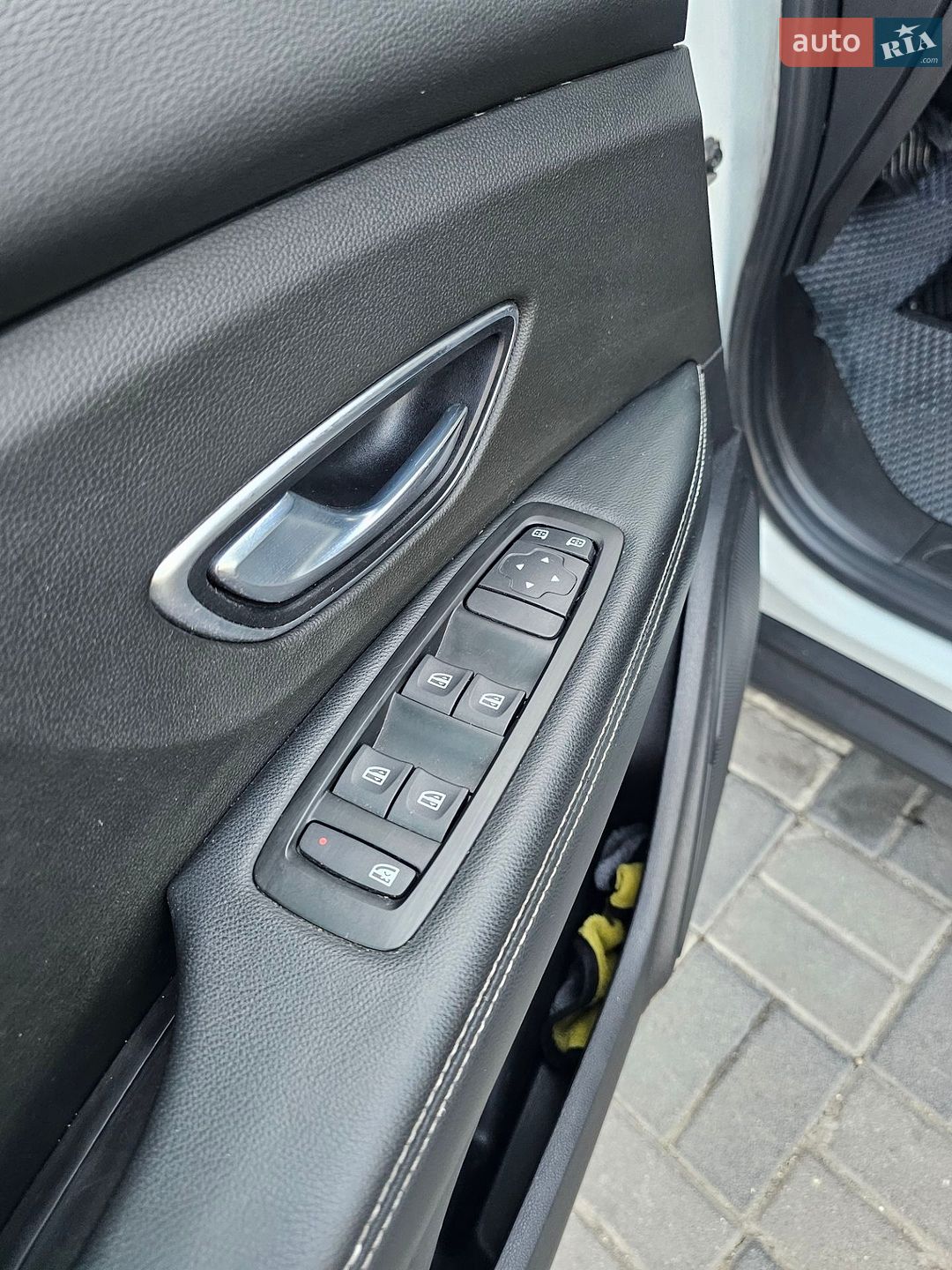 Renault Grand Scenic 2017 VIN VF1RFA00758943246 фото оголошення 27 з 77