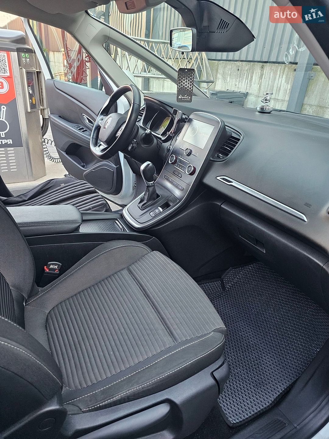 Renault Grand Scenic 2017 VIN VF1RFA00758943246 фото оголошення 61 з 77