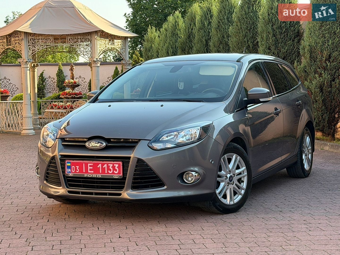 Ford Focus 2013 VIN WF0LXXGCBLDE28303 фото оголошення 8 з 121