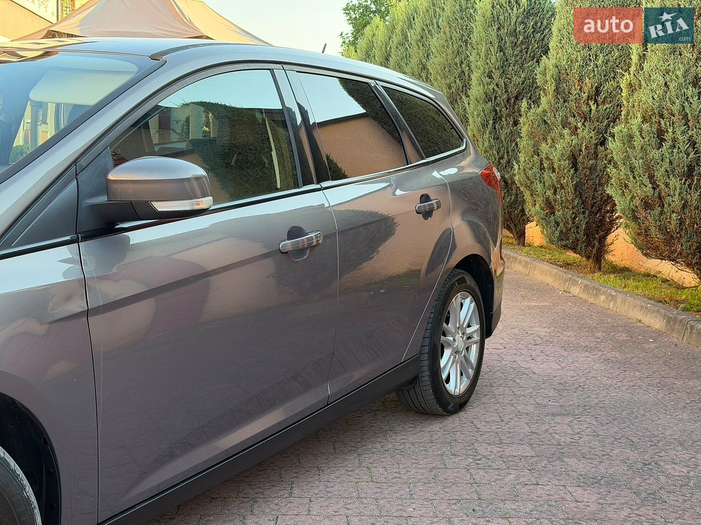 Ford Focus 2013 VIN WF0LXXGCBLDE28303 фото оголошення 23 з 121