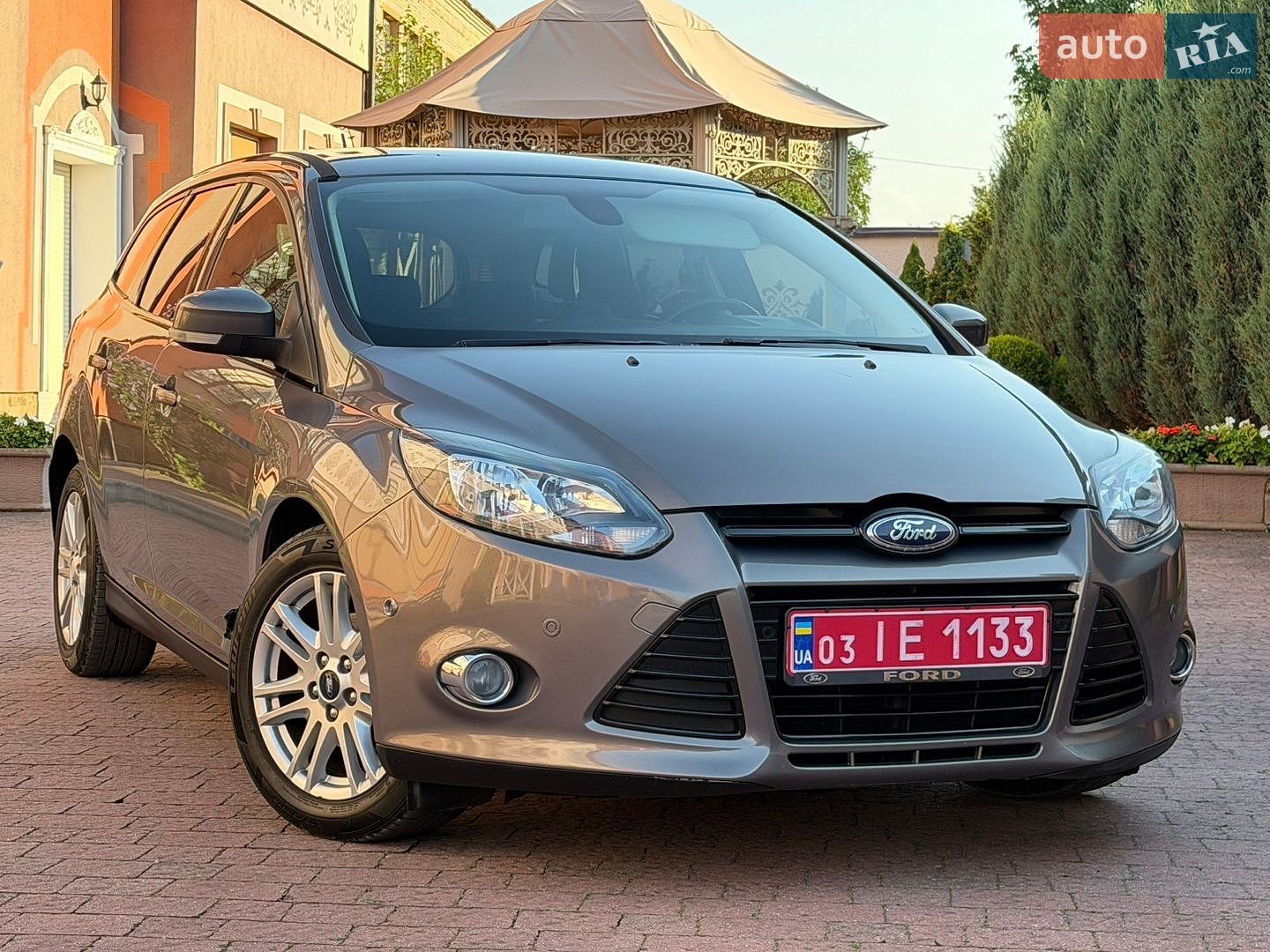 Ford Focus 2013 VIN WF0LXXGCBLDE28303 фото оголошення 12 з 121