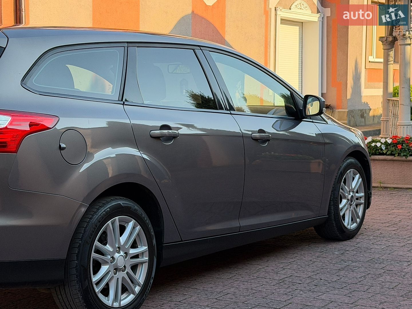 Ford Focus 2013 VIN WF0LXXGCBLDE28303 фото оголошення 30 з 121