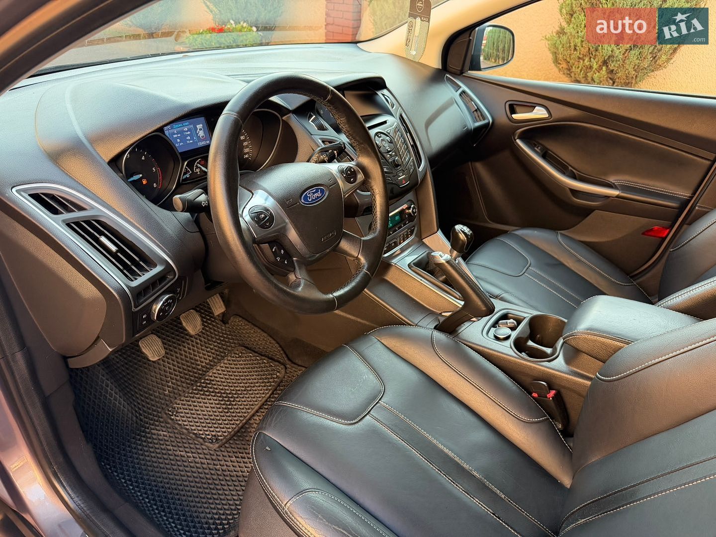 Ford Focus 2013 VIN WF0LXXGCBLDE28303 фото оголошення 80 з 121