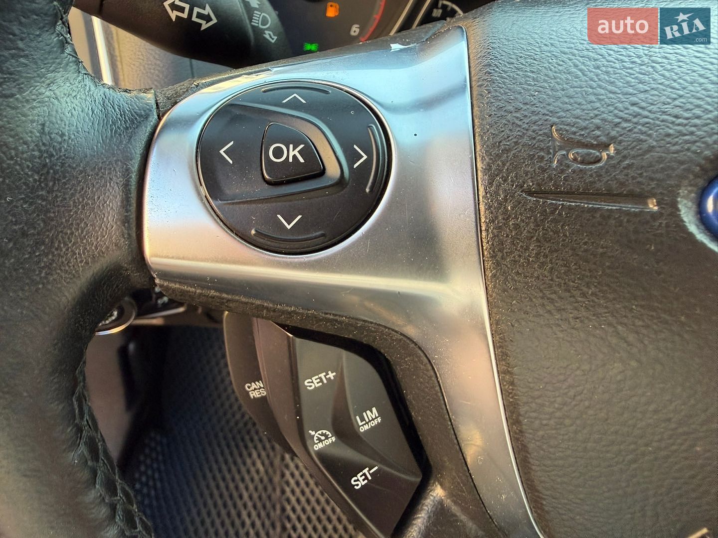 Ford Focus 2013 VIN WF0LXXGCBLDE28303 фото оголошення 89 з 121