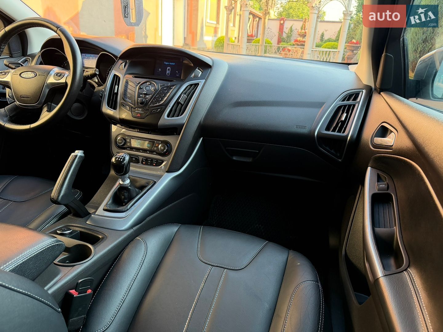 Ford Focus 2013 VIN WF0LXXGCBLDE28303 фото оголошення 103 з 121