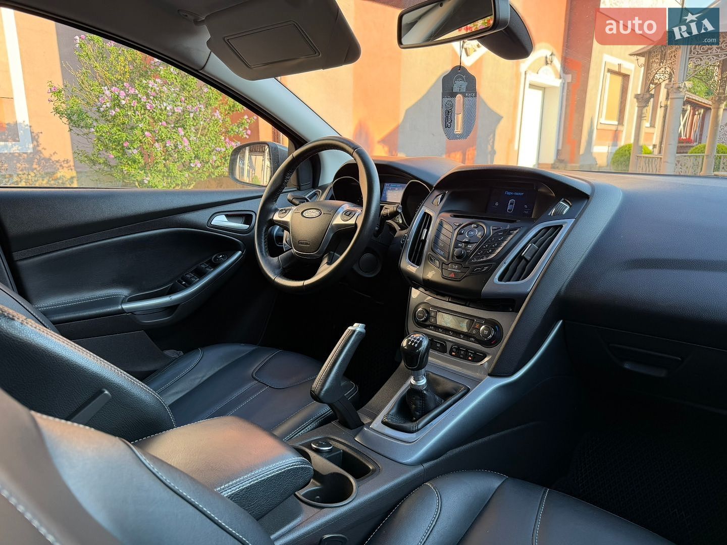 Ford Focus 2013 VIN WF0LXXGCBLDE28303 фото оголошення 104 з 121
