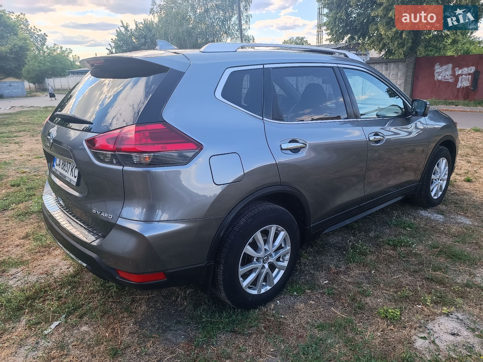 Nissan Rogue 2017 VIN KNMAT2MV2HP613866 фото оголошення 3 з 20