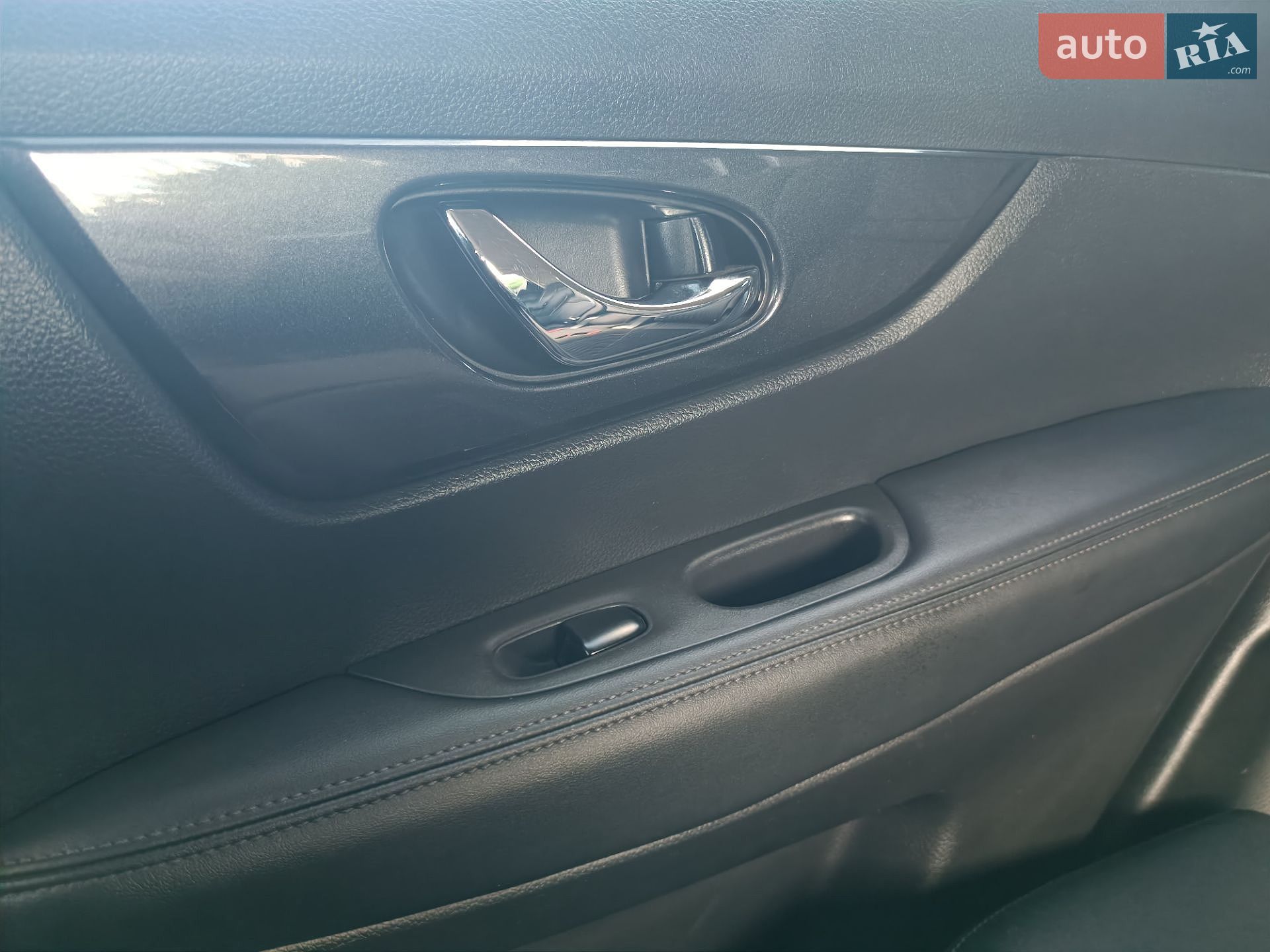 Nissan Rogue 2017 VIN KNMAT2MV2HP613866 фото оголошення 14 з 20